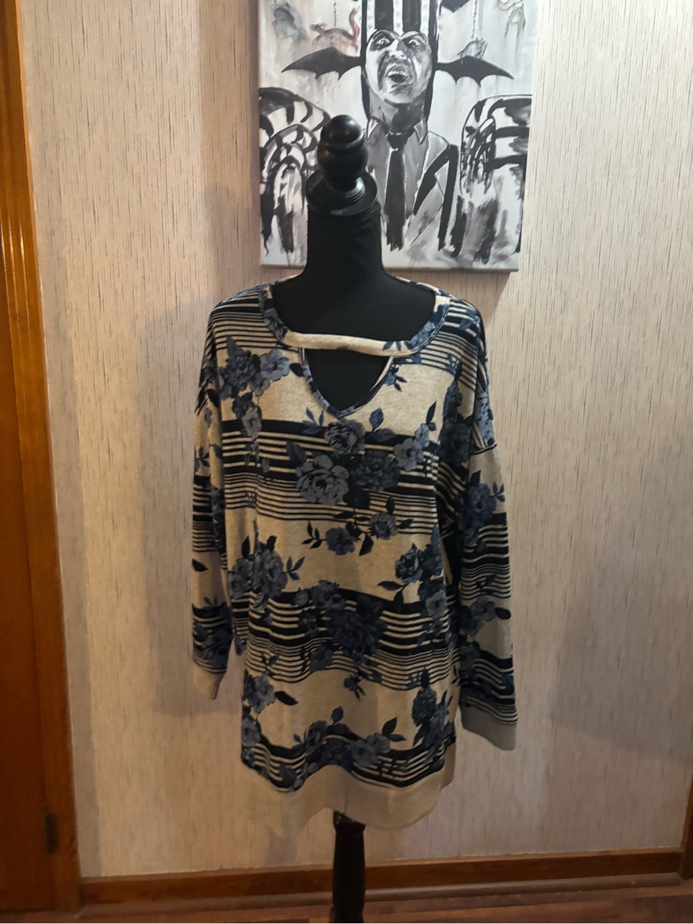 Absolutely Famous Neutral and Blue Floral Cutout Sweatshirt